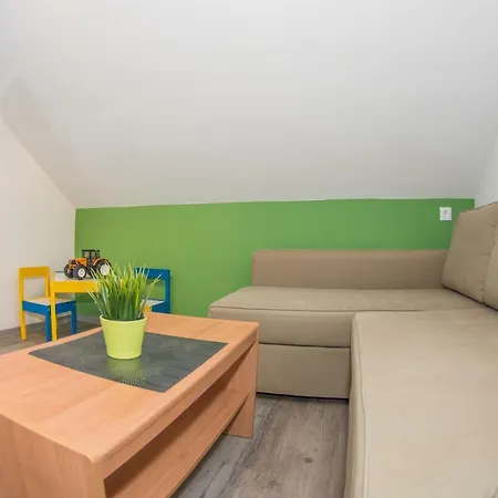 Helena * 크라니스카고라