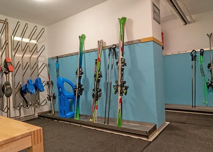 Helena アパート クランスカゴーラ