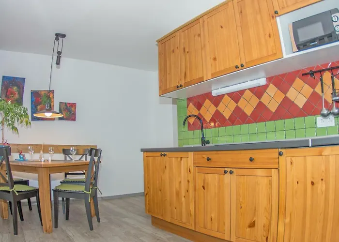 Helena * クランスカゴーラ